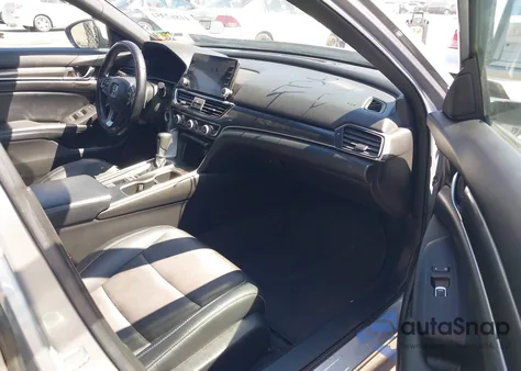 2018 Honda Accord Sport z USA, uszkodzony, nr VIN 1HGCV1F37JA268594